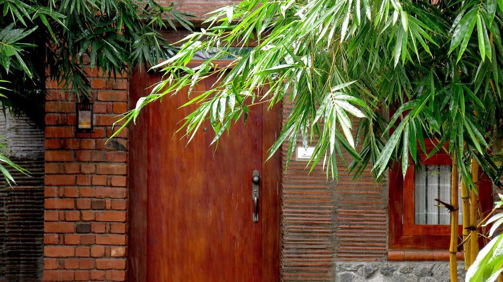 Clayfingers Art Cottage Thrissur Szoba fotó